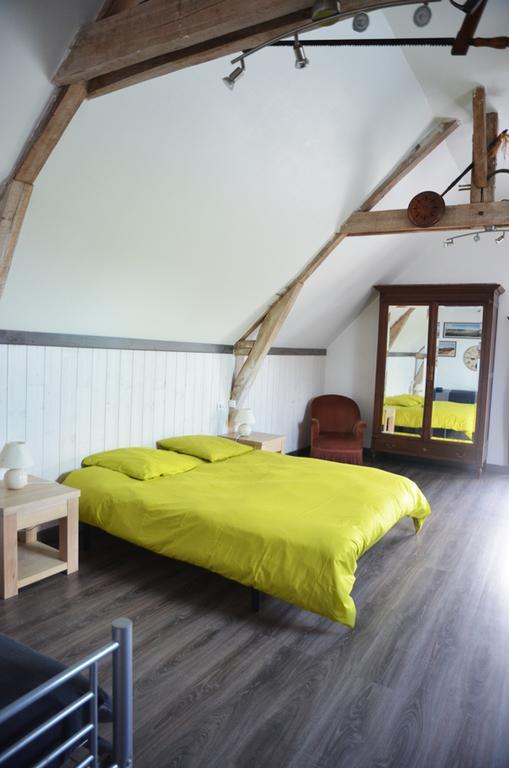 La Petite Ferme Bed and Breakfast Mazé Værelse billede