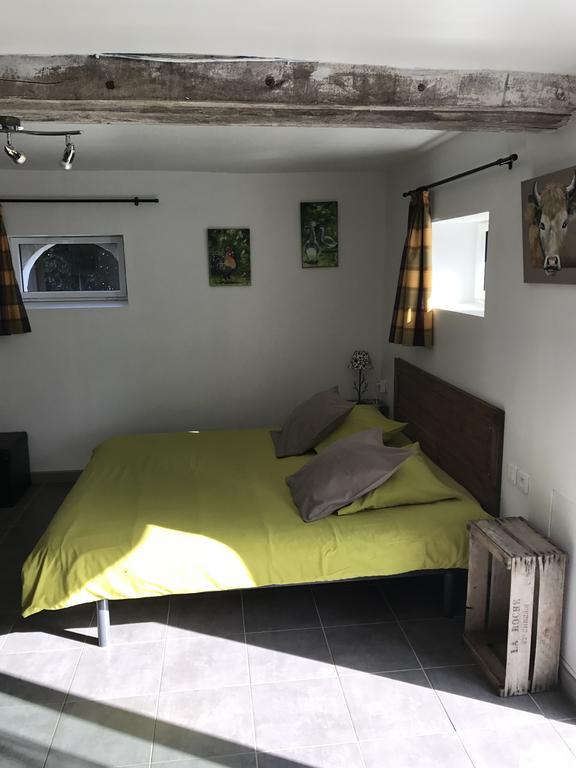 La Petite Ferme Bed and Breakfast Mazé Eksteriør billede