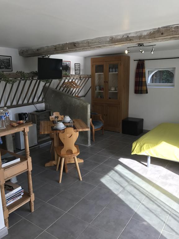 La Petite Ferme Bed and Breakfast Mazé Eksteriør billede